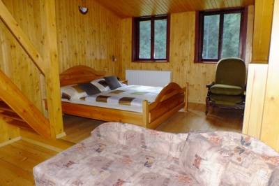 Spálňa s manželskou posteľou, Chata MROŽ, Demänovská Dolina
