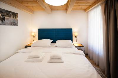 Chalet premium + sauna - spálňa s manželskou posteľou, Tri Vody Chalets, Liptovský Mikuláš