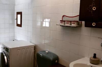 Kúpeľňa s práčkou a toaletou, Historic housing Štiavnické Bane, Štiavnické Bane