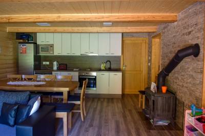Apartmán veľký – obývačka prepojená s kuchyňou, Chalupa pod Lyscom, Jasenská Dolina