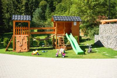 Detské ihrisko v exteriéri ubytovania, Chalupa pod Lyscom, Jasenská Dolina