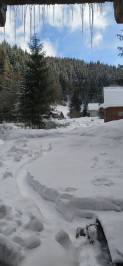 Jariabka Chalet Zrub Nízke Tatry- terasa, gril, priestor na hry, zeleny les Vás naplnia energiou, Jarabá