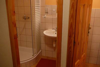 Apartmán č. 5 – kúpeľňa so sprchovacím kútom, Apartmány Jasná 278, Demänovská Dolina