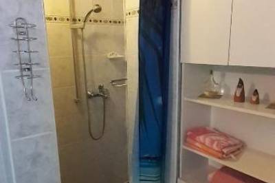 Kúpeľňa so sprchovacím kútom, Apartmán Kristínka, Lendak
