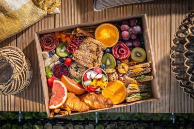 Box s jedlom za doplatok, Kutica 2, Nová Baňa