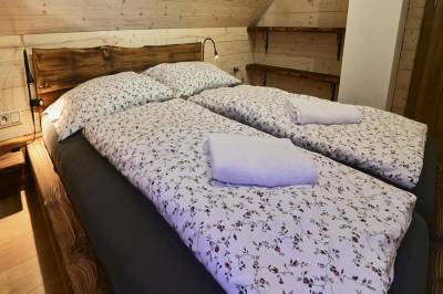 Spálňa s manželskou posteľou, Chata Mária Demänová pod horou, Demänovská Dolina
