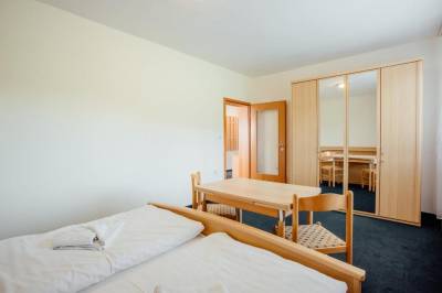 Apartmán s 2 spálňami - spálňa s manželskou posteľou, Penzión Antares, Zuberec