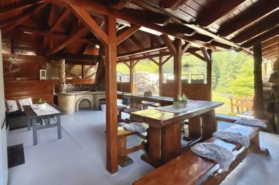 Drevenica Kozinec, Zázrivá