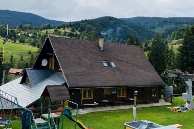 Exteriér ubytovania priamo pri vleku Ski centra Kozinec – Zázrivá, Drevenica Kozinec, Zázrivá