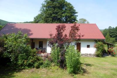 Exteriér ubytovania v obci Červeňany, Chalupa Červeňany, Červeňany