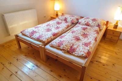 Spálňa s manželskou posteľou, Chata Šimka, Oravská Lesná