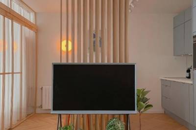 Obývačka so Smart TV, NØDA Apartment, Liptovský Mikuláš