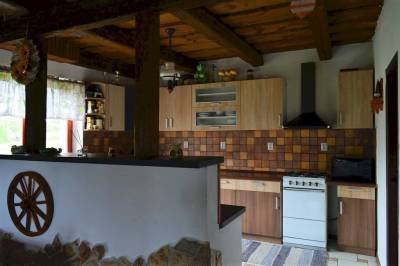 Plne vybavená kuchyňa, Chalupa Tri Chotáre, Cinobaňa