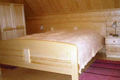 Spálňa s manželskou posteľou, Drevenica Žihľava, Cinobaňa