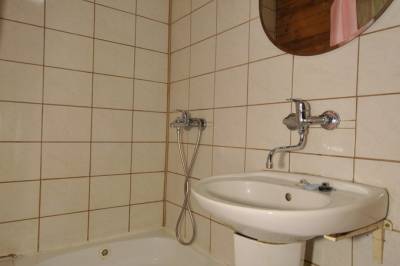 Kúpeľňa so sprchovacím kútom, Chata Lieska, Horná Lehota