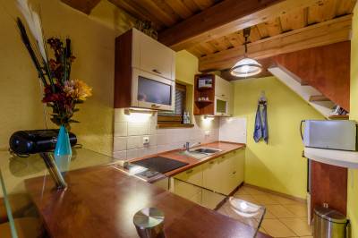 Plne vybavená kuchyňa, Chata Alex, Bukovina