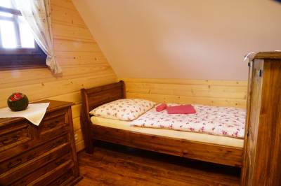 Chata Helenka - spálňa s 1-lôžkovou posteľou, Chalúpkovo Resort, Liptovská Štiavnica