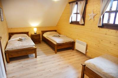 Chata Srdiečko - spálňa s 1-lôžkovými posteľami, Chalúpkovo Resort, Liptovská Štiavnica