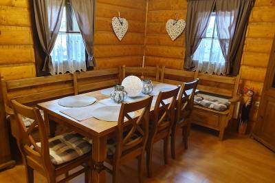 Chata Lúčny hríb - jedálenské sedenie, Chalúpkovo Resort, Liptovská Štiavnica