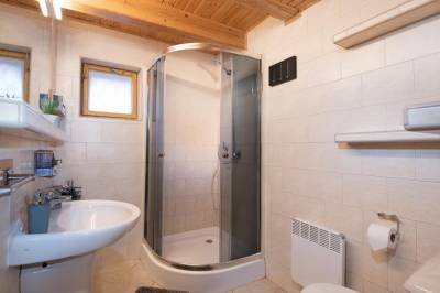 Kúpeľňa so sprchovacím kútom, Chalet Kristína, Demänovská Dolina