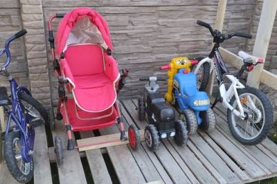 Hračky pre deti, kočík a bicykle, Chata Tatry, Veľká Lomnica