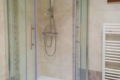 Kúpeľňa so sprchovacím kútom, Chata Tatry, Veľká Lomnica