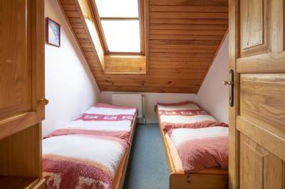 Spálňa s 1-lôžkovými posteľami, Chalupa Rovienka, Terchová