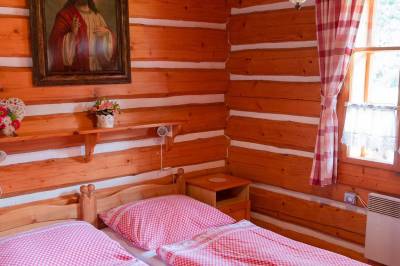 Spálňa s manželskou posteľou, Goralská Drevenica, Osturňa