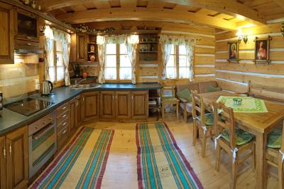 Plne vybavená kuchyňa, Chata nad jazierkom, Osturňa