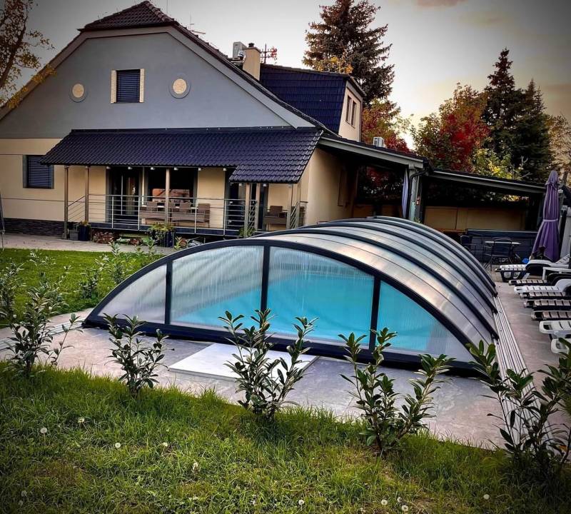 Exteriér ubytovania v Piešťanoch s bazénom, U babky, Piešťany