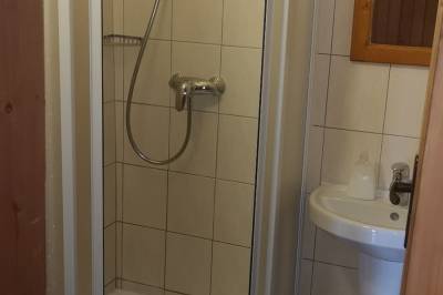 Kúpeľňa so sprchovacím kútom, Chalupa U Dobrého Hospodára, Turík