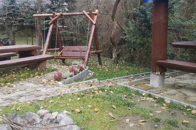 Vonkajšie sedenie a záhradná hojdačka, Chalupa U Dobrého Hospodára, Turík