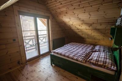 Zelený apartmán - spálňa s manželskou posteľou, Villa Buky, Vysoké Tatry