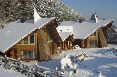 Zrub Montana - exteriér ubytovania v obci Bystrička, MONTANA RESIDENCE - Zrub Montana a Chata Oregon, Bystrička