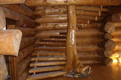 Zrub Montana - schodisko, MONTANA RESIDENCE - Zrub Montana a Chata Oregon, Bystrička