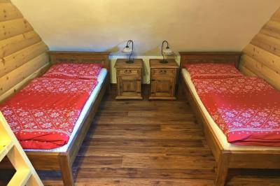 Spálňa s 1-lôžkovými posteľami, Bačova drevenica, Liptovský Ján
