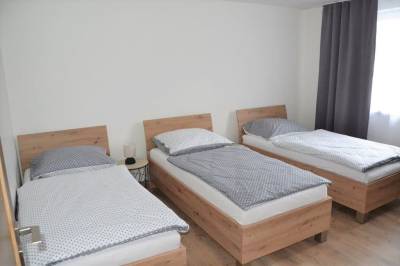 Spálňa s tromi 1-lôžkovými posteľami, Bungalow, Liptovský Ján