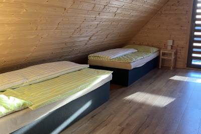 Spálňa s 1-lôžkovými posteľami, Chata Oliva, Banský Studenec