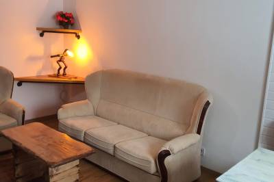 Obývačka s gaučom a kreslom, Chata AlVa, Dedinky