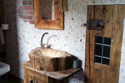 Vybavenie kúpeľne, Chata Silvia 1423, Oravská Lesná