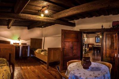 Drevenica - spálňa s 1-lôžkovými posteľami, Ubytovanie U Havrana, Turčianske Jaseno