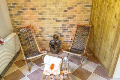 Sedenie pri saune, Chata Bystrina, Smižany
