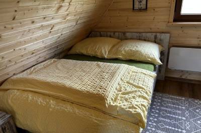 Spálňa s manželskou posteľou, Chata Katka Skalité Kysuce, Skalité