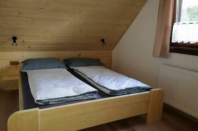Spálňa s manželskou posteľou, Chalúpka pod Tatrami, Stará Lesná