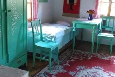 Spálňa s 1-lôžkovou posteľou, Chalupa u Zajacov, Čierny Balog
