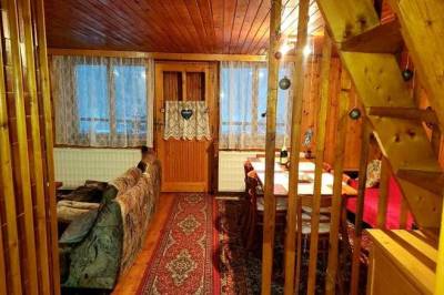 Obývačka a jedálenská časť, Chata Elka, Horná Lehota