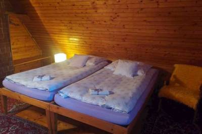 Spálňa s manželskou posteľou, Chata Elka, Horná Lehota