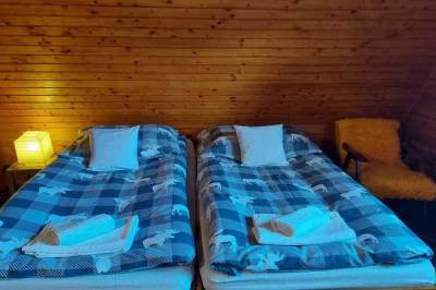 Spálňa s manželskou posteľou, Chata Elka, Horná Lehota