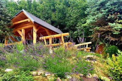 Altánok so sedením, Chata Elka, Horná Lehota