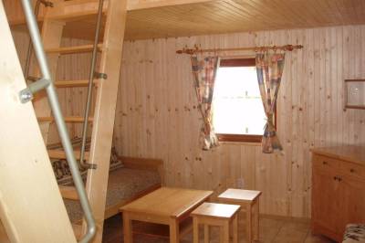 Štvorlôžková chatka - obývačka s gaučom, Chaty Dagmar, Liptovský Mikuláš